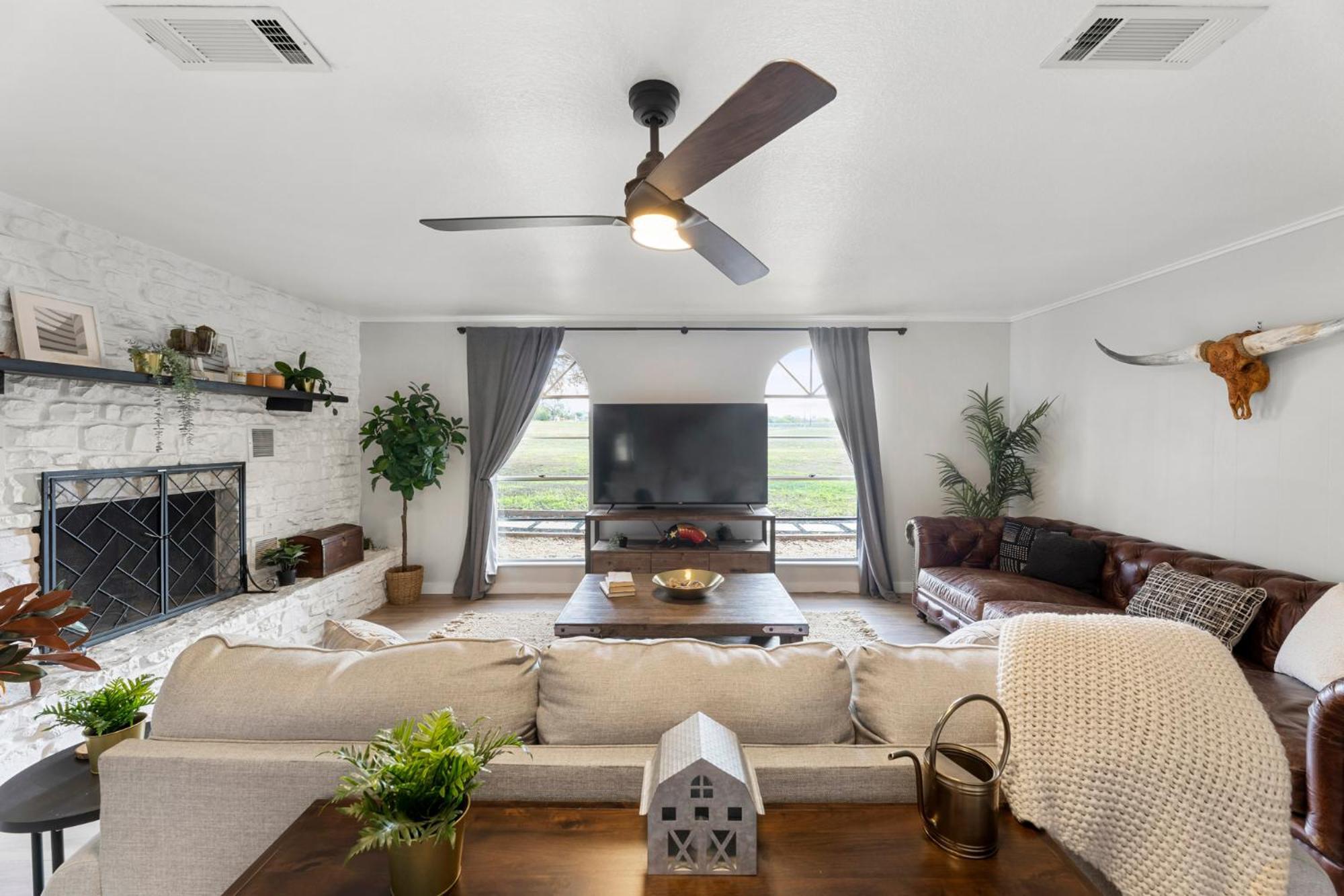 Farm Retreat With Jacuzzi, Fire Pit, Mini Goats, Mini Ponies And Mini Cows Villa San Marcos Bilik gambar